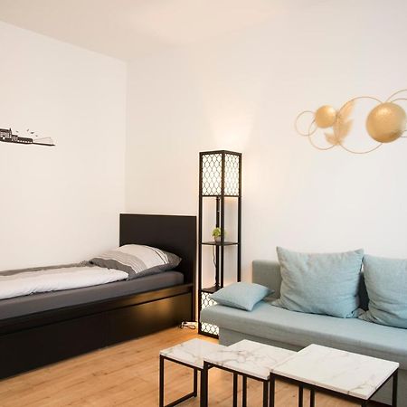 Schoene Ferienwohnung 78M2, 3 Schlafzimmer, 2 Baeder, Zentrumnah, 1Og Ерфурт Екстериор снимка