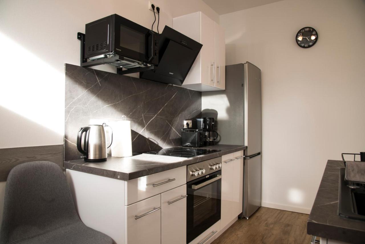 Schoene Ferienwohnung 78M2, 3 Schlafzimmer, 2 Baeder, Zentrumnah, 1Og Ерфурт Екстериор снимка